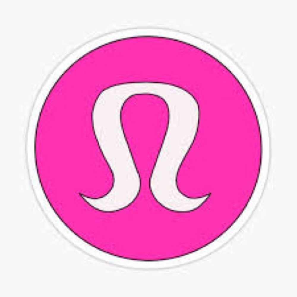 Unlisted LULULEMON items during live shows
